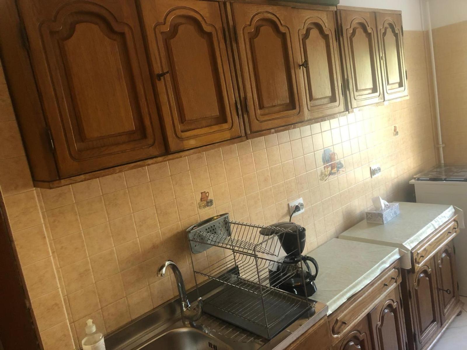 Apartament Cu 3 Camere La Poala Muntilor Fagaras วิกตอเรีย ภายนอก รูปภาพ
